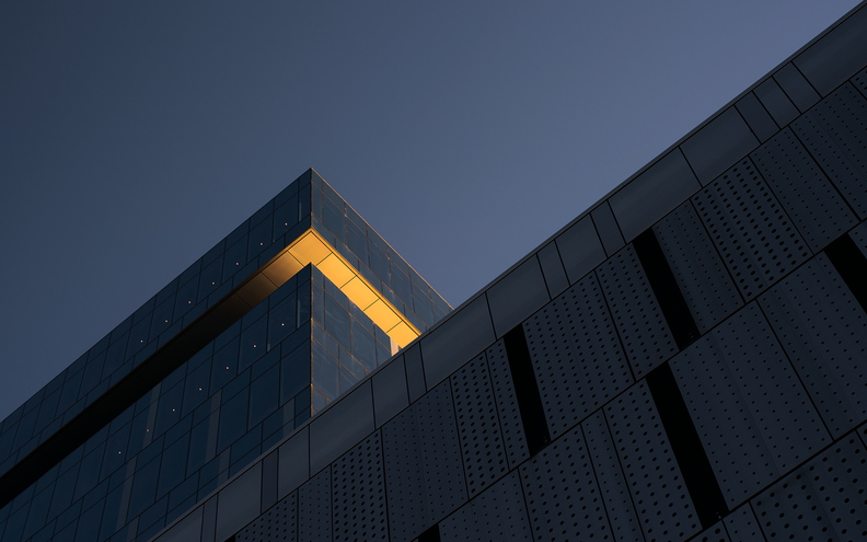 Tempe_Marina_Glass_Building_glow.jpg