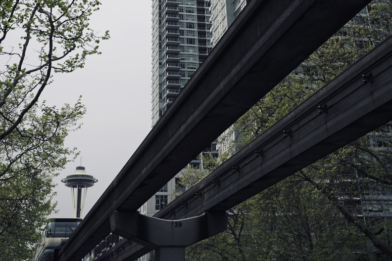 Seattle_Downtown_Monorail_Space_Needle.jpg