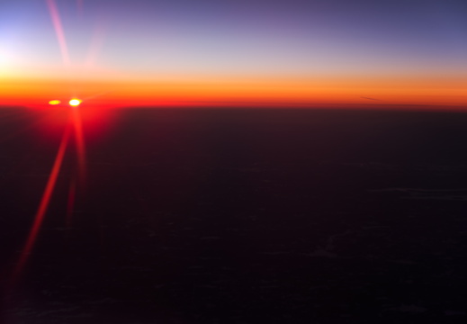 Extreme stratospheric sunset with venus from plane 2
